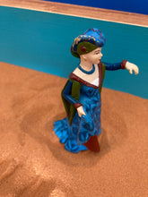 Load image into Gallery viewer, Blue Queen