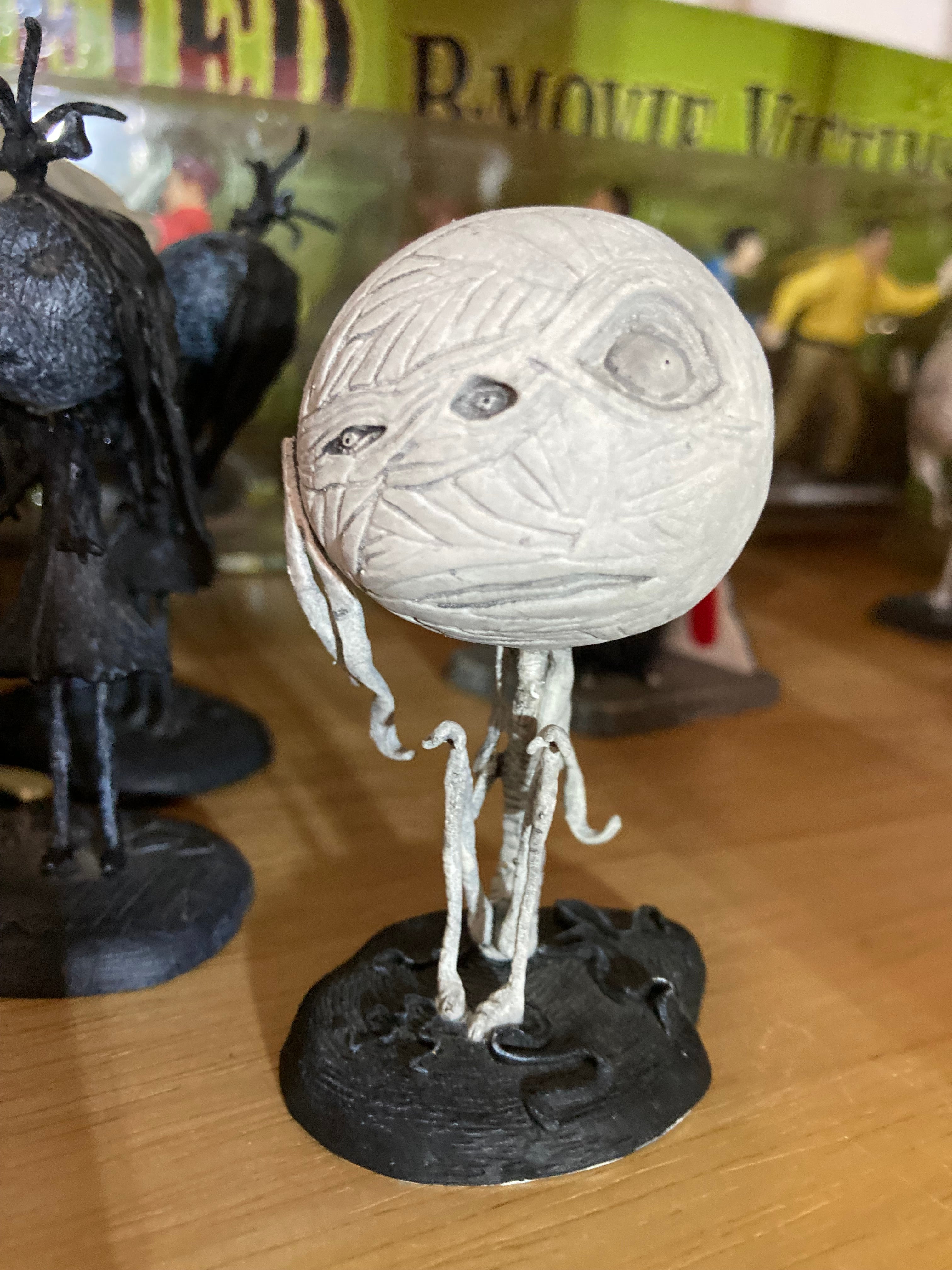 Moma Tim Burton ティムバートン　TRAGIC TOYS 作品集 Amazon | ティム・バートン オイスターボーイの憂鬱な死 PVC