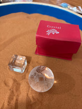 Load image into Gallery viewer, Miniature Crystal World Globe on Stand
