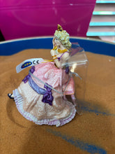 Load image into Gallery viewer, Princess Ophelie

