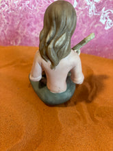 Load image into Gallery viewer, Vintage “Ardalt Lenwill”Sculpture

