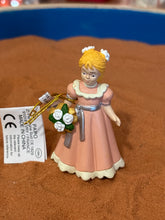Load image into Gallery viewer, Mini Flower Girl/Maid of Honor
