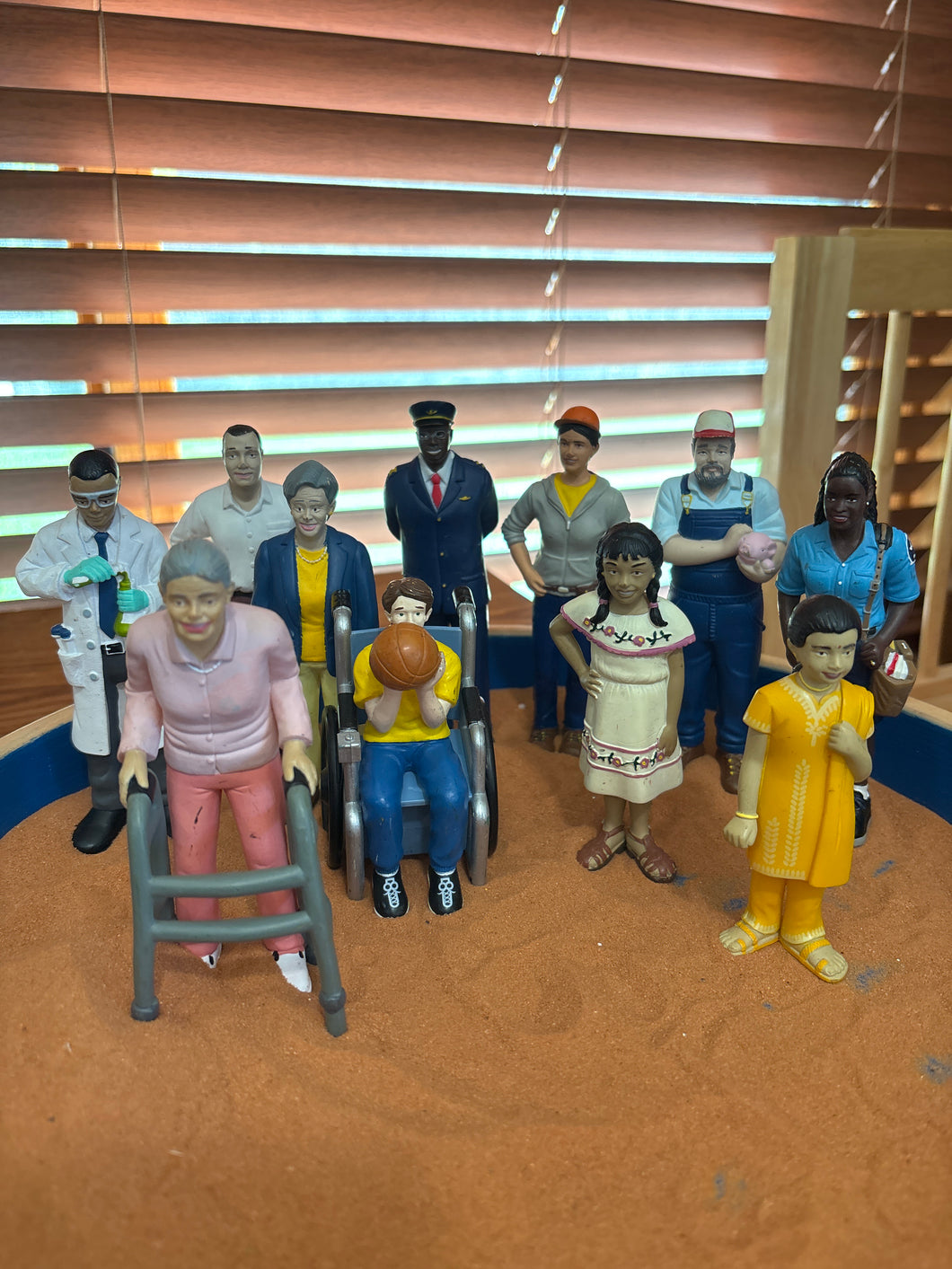 Set of 11 People