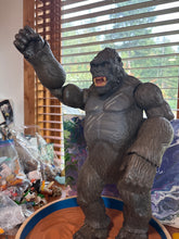 Load image into Gallery viewer, Miniature King Kong

