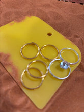 Load image into Gallery viewer, Pretend Wedding Rings
