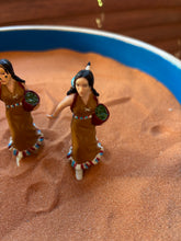 Load image into Gallery viewer, Mini Native Woman with Papoose
