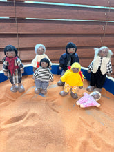 Load image into Gallery viewer, Mini Wood African American Family Set
