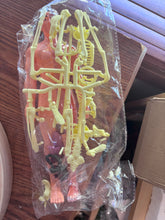 Load image into Gallery viewer, Miniature Human Body Kit 12”
