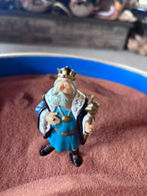 Load image into Gallery viewer, Vintage “Le Roi” The King
