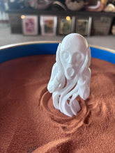 Load image into Gallery viewer, Mini “Scream” Figure
