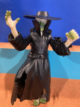 Load image into Gallery viewer, Miniature Toy          Villain Figure 5”
