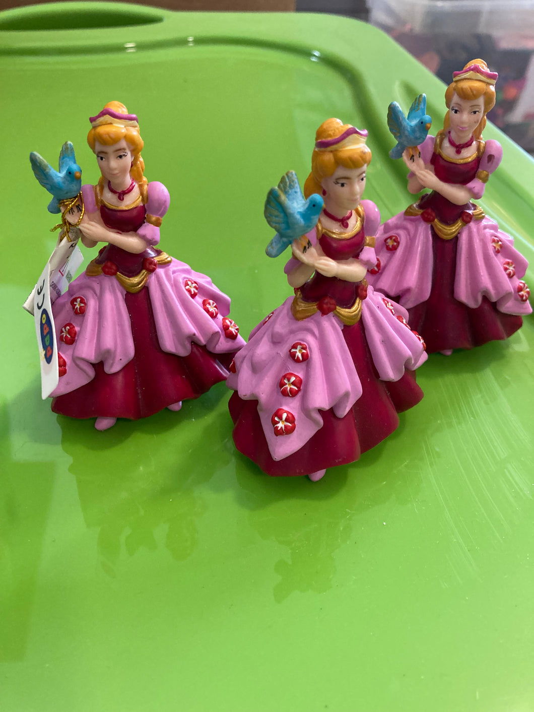 Princess Laetitia Figure